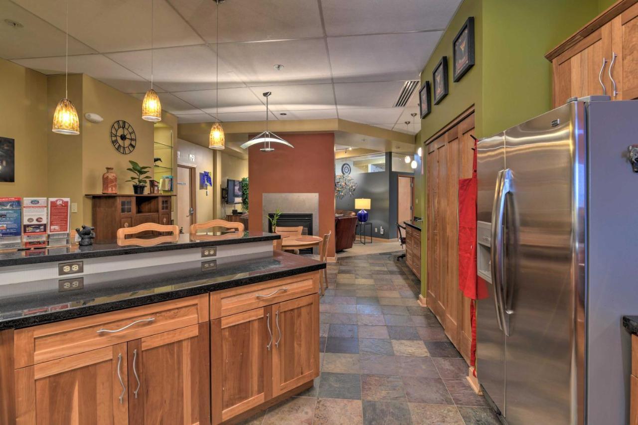 Idyllic Dtwn Anchorage Condo With Fireplace! Extérieur photo